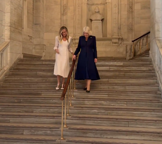 Королева Камілла зустрілася з Сарою-Джессікою Паркет та Анною Вінтур у Нью-Йоркській публічній бібліотеці